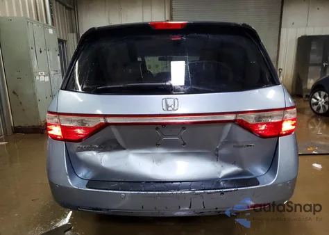 2011 Honda Odyssey Touring из США, поврежденный, VIN 5FNRL5H91BB085675